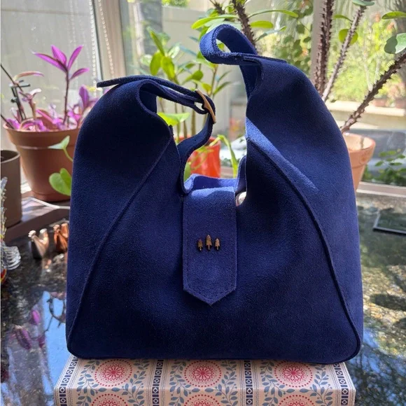 Portland Leather Joni Blue Flora Shoulder Bag - Retired - Picture 2 of 8